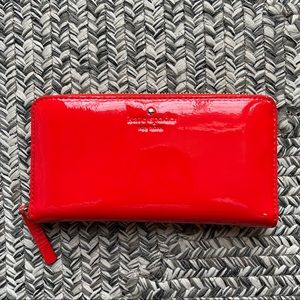 KATE SPADE RED PATENT LEATHER WALLET